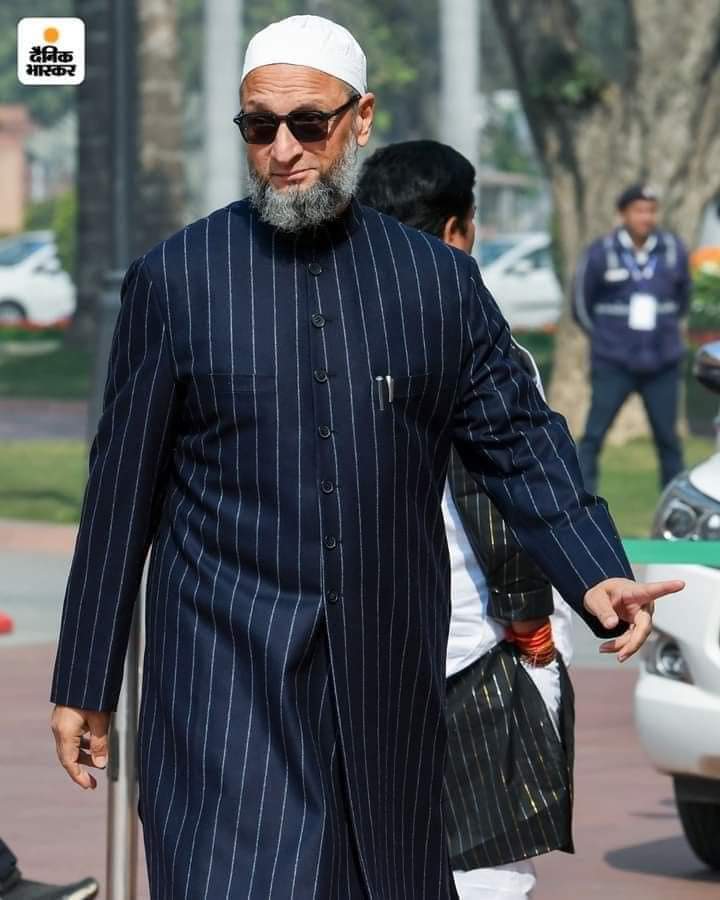 mohdshahab2010's tweet photo. ता क़यामत तेरा नाम चलता रहे,
चाँद कि तरह तू भी चमकता रहे। ❤️😊
@asadowaisi https://t.co/IYzdnIPlpO