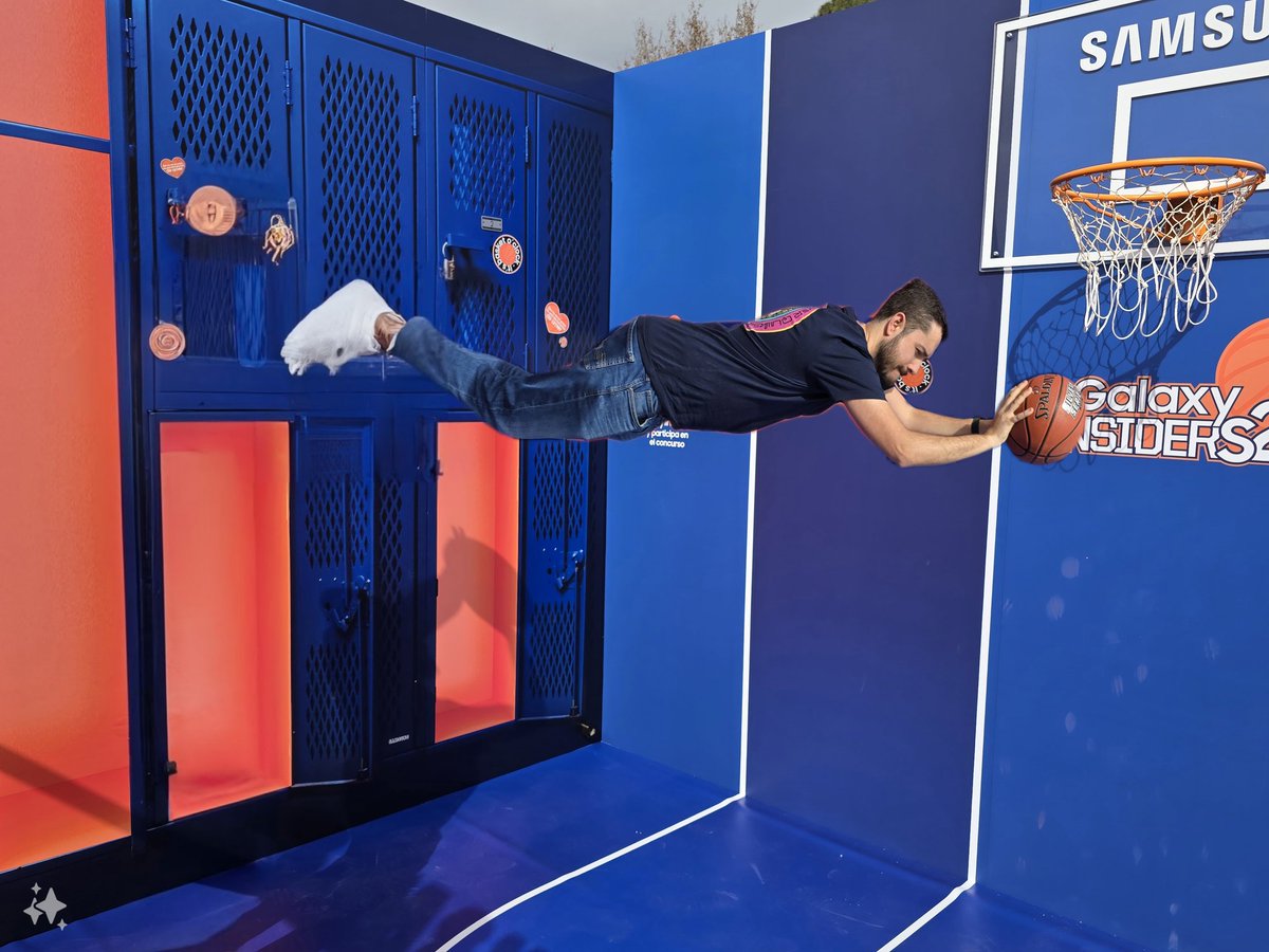 kikeluque12's tweet photo. Enseñandole a @antmuva cómo se tira. #GalaxyInsiderS24 #CopaACB https://t.co/juzsjZU8RZ