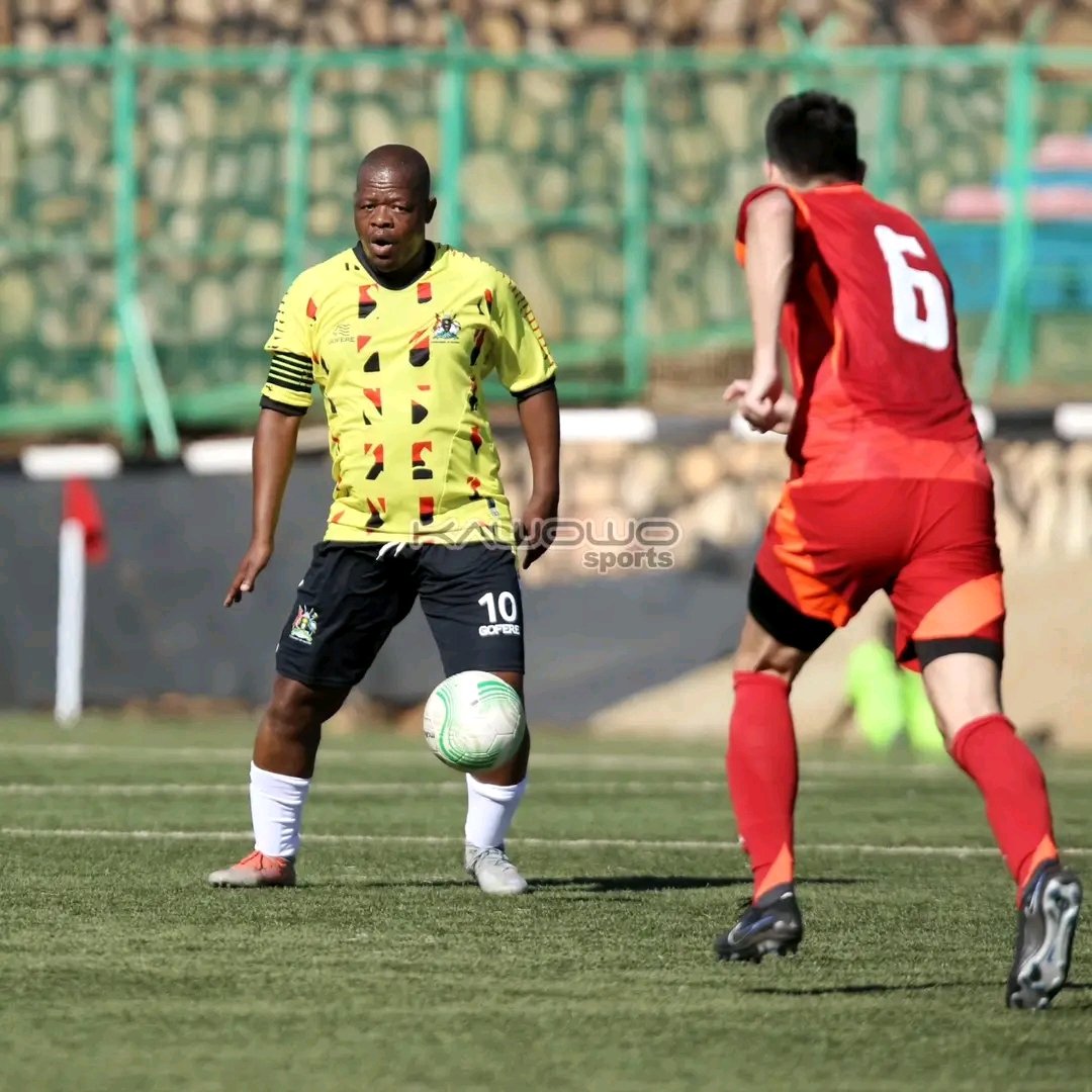 Kamu zero wa parliament 🇺🇬