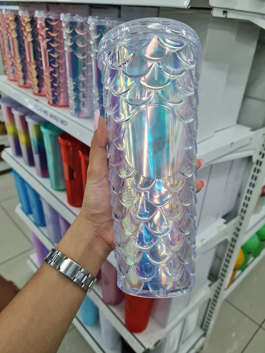 ilyngrid's tweet photo. #yngridsells 
wts lfb tumbler with straw 
—250 php 

pink (3)
white (3)

mop: gcash(payo)
mod: sco/direct jnt 

tags. enhypen blackpink twice newjeans https://t.co/7MlbfYXXmz