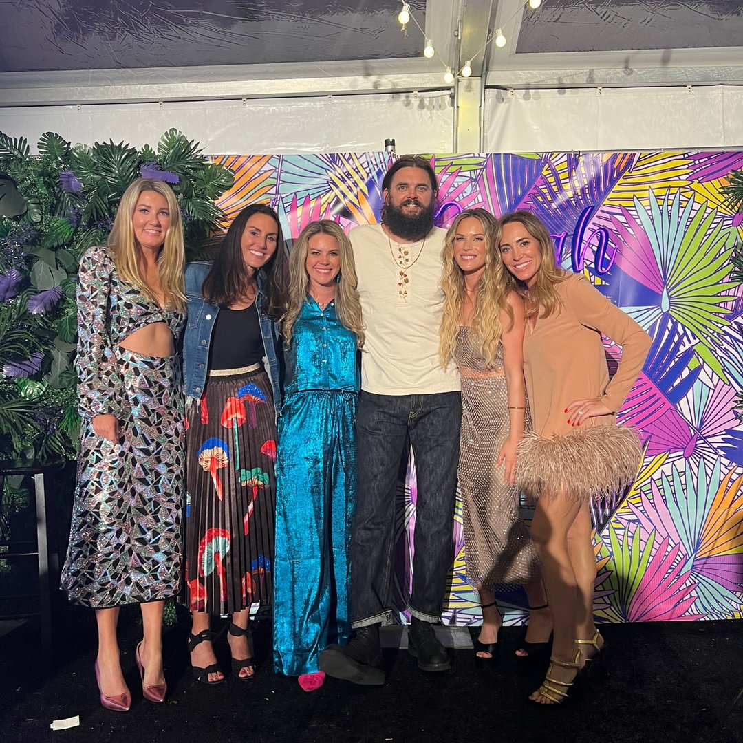 Delray_Library's tweet image. Moments from #LaughWithTheLibrary 2024 😍 ✨  It may have been two weeks ago, but we&apos;re still gleaming from this night! 🌙