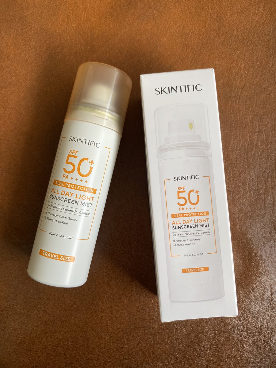 plumpypum's tweet image. PLEASE KALIAN HARUS COBAIN SUNSCREEN MISTNYA SKINTIFIC BIAR GAK NYESEL KAYA AKU 😭👊🏻

ini juara banget buat reapply karena gak merusak make up sama sekali, spraynya super halus, dan proteksinya oke😍

#pumereview