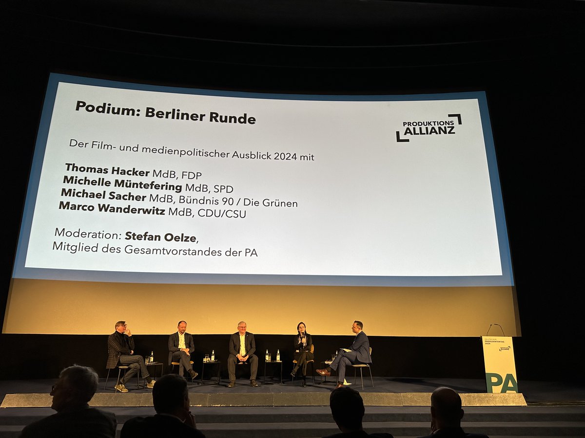 VAUNET_Presse's tweet image. Guter Vorschlag in die richtige Richtung Thomas @hacker_fdp: Erstmal ein Anreizmodell für die Filmförderung 5 Jahre testen, statt den Markt jetzt schon mit einer Investitionsverpflichtung zu beengen, die nicht auf das Ziel einzahlen würde den Produktionsstandort 🇩🇪 zu stärken!