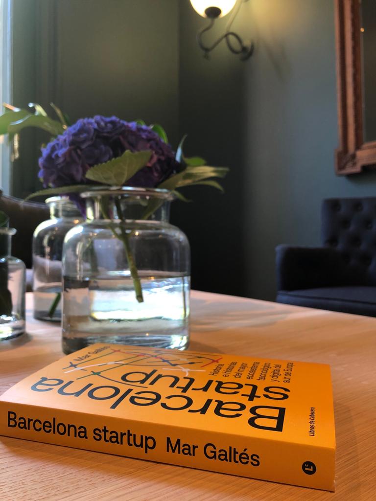 libroscabecera's tweet image. Hoy puede ser un buen día para empezar a leer  #BarcelonaStartup de @margaltes 
Historia e historias del mayor ecosistema tecnológico y digital del sur de Europa.
👉👉👉bit.ly/3OJt4uJ #startups #emprendedores #empreneduria #capitalriesgo