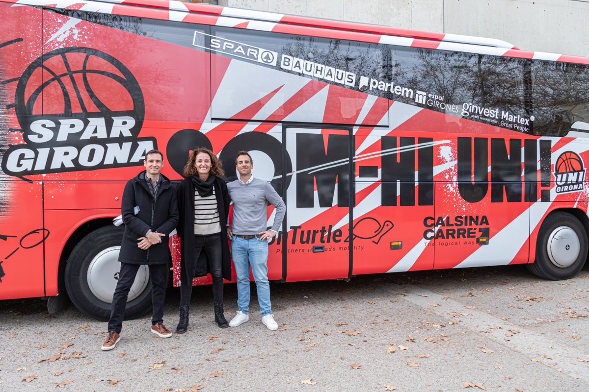 TEISA i l’Uni Girona amplien la seva vinculació fins al 2026 🔥

@onturtle_eu i <a href="/calsina_carre/">Calsina Carré Transports & Logistics</a> continuaran patrocinant l'autocar per arribar lluny👌 Moltes gràcies!

Tota la informació a bit.ly/49BIAkE

📸 @mrsubi95

#SomhiUni #TuEtsLaNostraSort