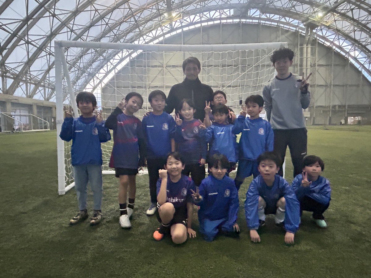 今日はカターレ富山のスクールに参加してきました。子供達に今日楽しかった！って言ってもらえたので嬉しかったです！