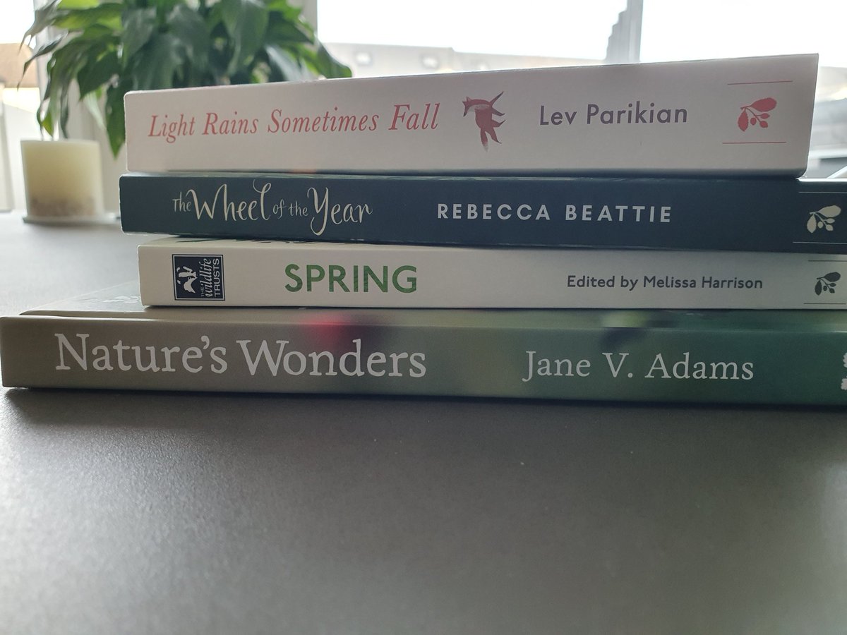 Beginning preparations for my next Nature Writing Workshop - Spring Surprises @BooksAlbans and getting inspired by @LevParikian @rebecca_beattie @M_Z_Harrison & @WildlifeStuff 💚 Book here: books-on-the-hill.co.uk/events/writing…