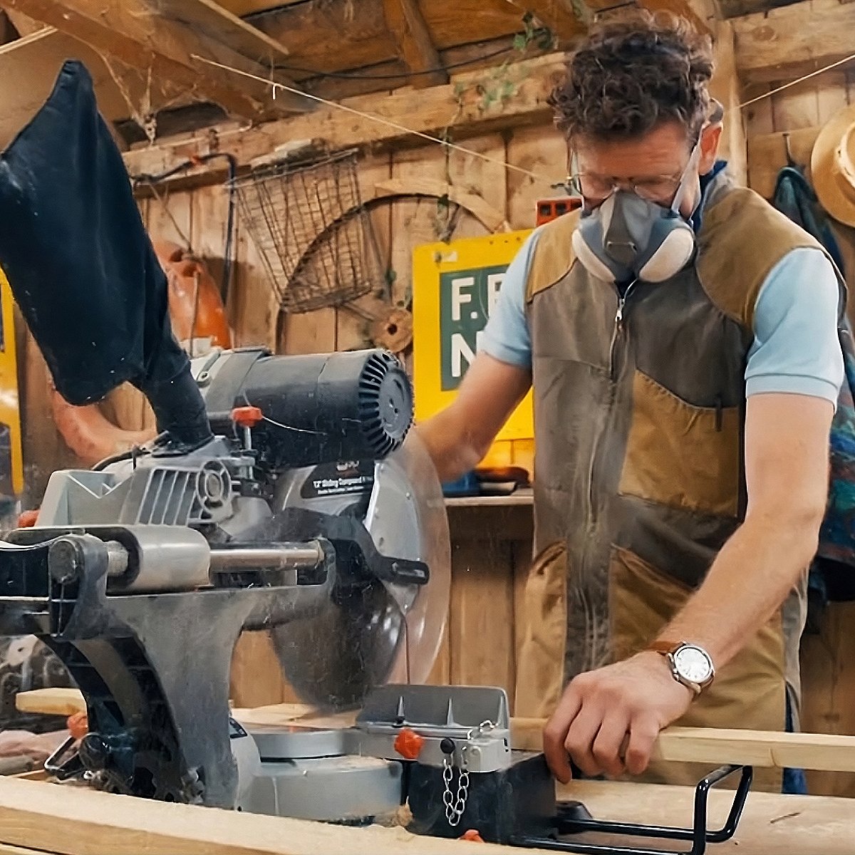 We are loving the creations so far on the latest series of #TheWoodlandWorkshop! 🪵 @restoreralex @MicaelaSharpDes

This garden swing bench is certainly a favourite, especially when you hear the story behind it.

#Woodwork #Carpentry #Workshop