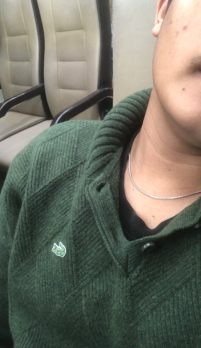 Karena sekarang kerja di surabaya tuku klambi harus menyesuaikan