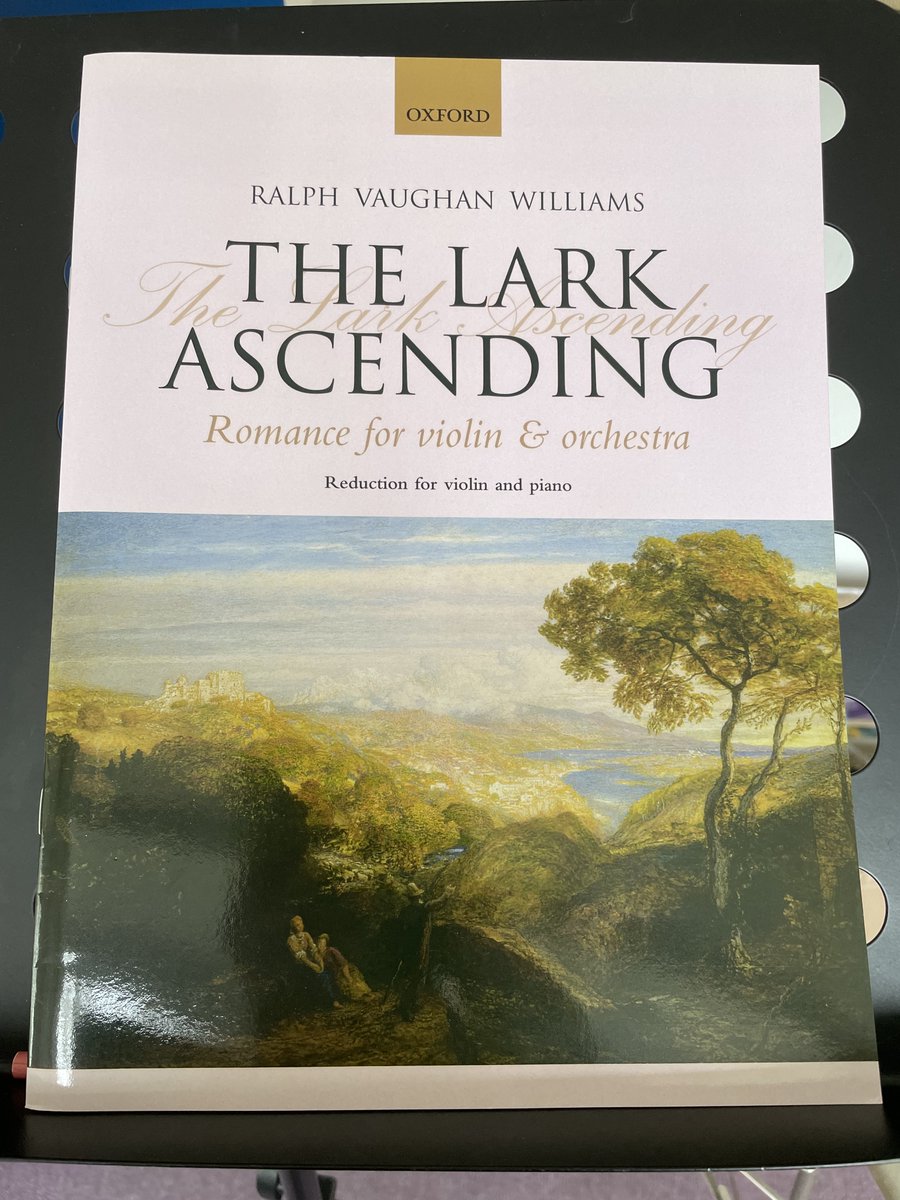 WZwikstra's tweet photo. Er staat iets nieuws op mijn lessenaar. En nu maar hopen dat met het spelen daarvan de lente ook gaat komen. #leeuwerik #VaughanWilliams https://t.co/AthM53qpk6