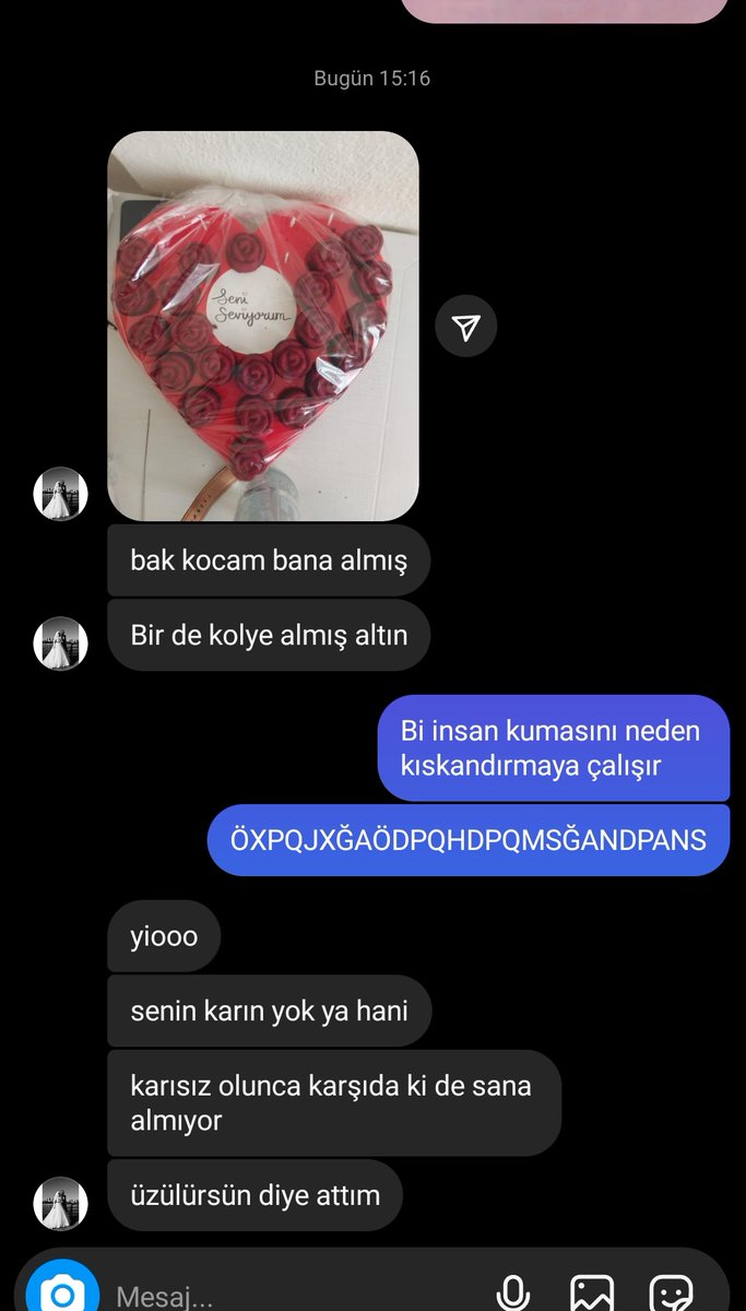 egebeydesenize's tweet photo. Evli arkadaş terörü https://t.co/hCVVXRUARV
