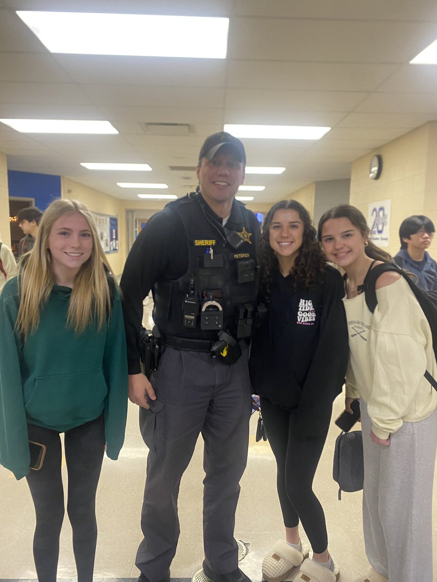 Mike Starner (@mr_starner) on Twitter photo Happy School Reource Officer Day to our guy, Deputy Peterson. Thanks for keeping Liberty HS safe. <a href="/LHSAthleticDept/">OLHS Athletics</a> <a href="/OlentangySD/">Olentangy Schools</a> <a href="/Sheriffrmartin/">Sheriff (retd.) Russ Martin</a> <a href="/DelawareCoOhio/">Delaware County, Ohio</a> Happy School Reource Officer Day to our guy, Deputy Peterson. Thanks for keeping Liberty HS safe. <a href="/LHSAthleticDept/">OLHS Athletics</a> <a href="/OlentangySD/">Olentangy Schools</a> <a href="/Sheriffrmartin/">Sheriff (retd.) Russ Martin</a> <a href="/DelawareCoOhio/">Delaware County, Ohio</a>