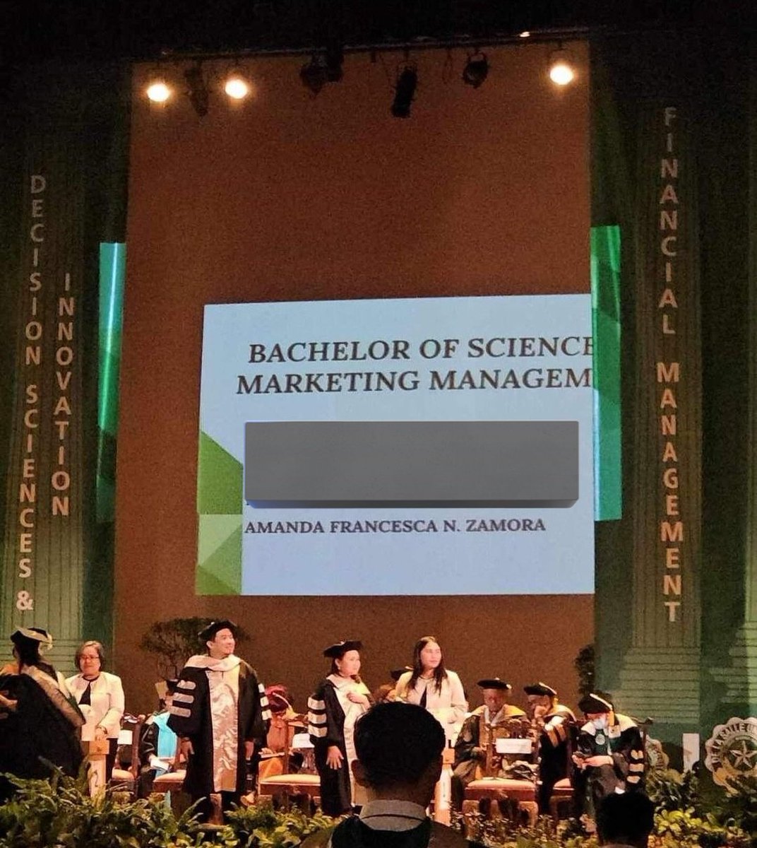etherealamandaa's tweet photo. congratulations, my mandy! i'm so proud of u 💗 https://t.co/CQg4jUt9WD