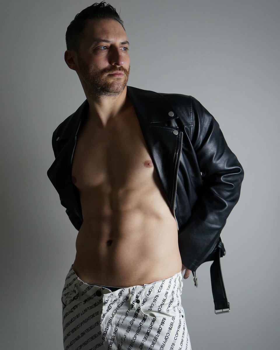 MarcusGia's tweet photo. Photoshoot 📸 @stavrosdimakk 
#artist #choreographer #dancer #performer #diesel https://t.co/XJ7OYBtIF0