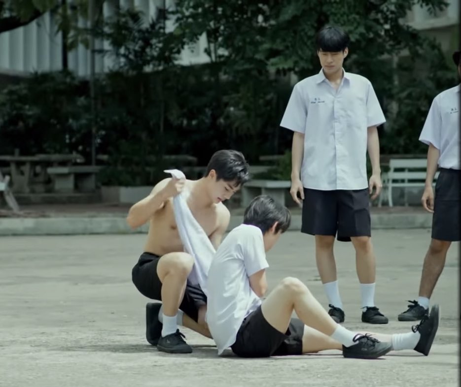 supremeCoven666's tweet photo. โอเค หายงงละว่าทำไมใน #DFF_EP4
ตอนจินไหล่หลุดพีถึงพูดว่า "อีกแล้วเหรอ"
#เพื่อนตายDFF #WITHOUTMExBUMP https://t.co/D2L0OFKmXW