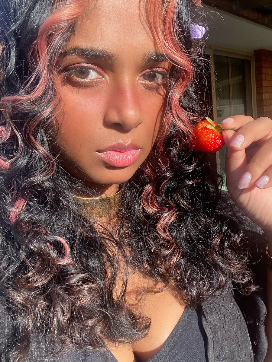 totalawks's tweet image. I was my own Valentine this year