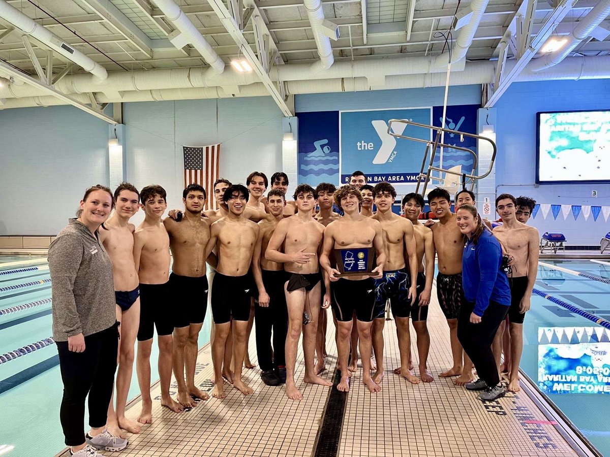 HolmdelSwim's tweet photo. SECTIONAL STATE CHAMPIONS 🏆🏆 #BacktoBack @HolmdelHS @HHSHornetReport @APPSportsDesk https://t.co/vqGB3C89Im