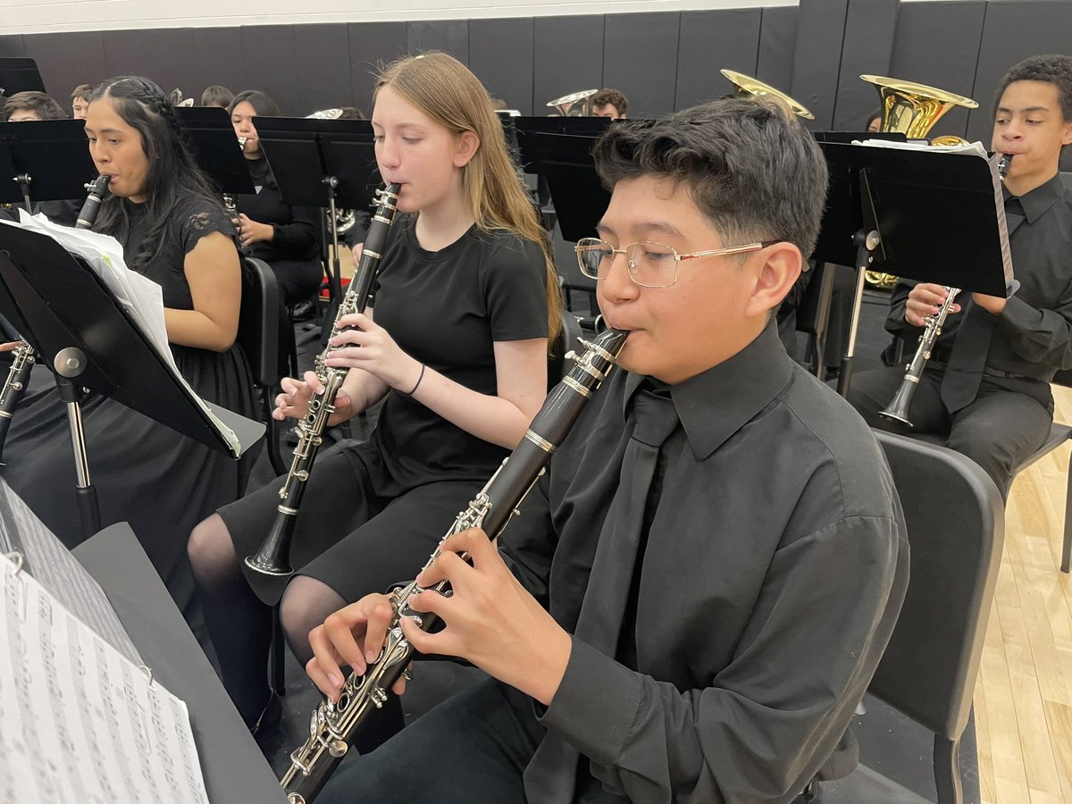 KMS band tweet media