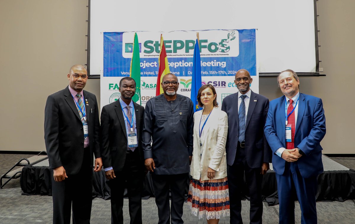 aggreyagumya's tweet photo. In delivering the welcome statement at the #StEPPFoS Inception Meeting, I emphasized the importance of improving science & research in producing the desired results and providing the right outputs for policy decision making https://t.co/Yn4mls9PyK