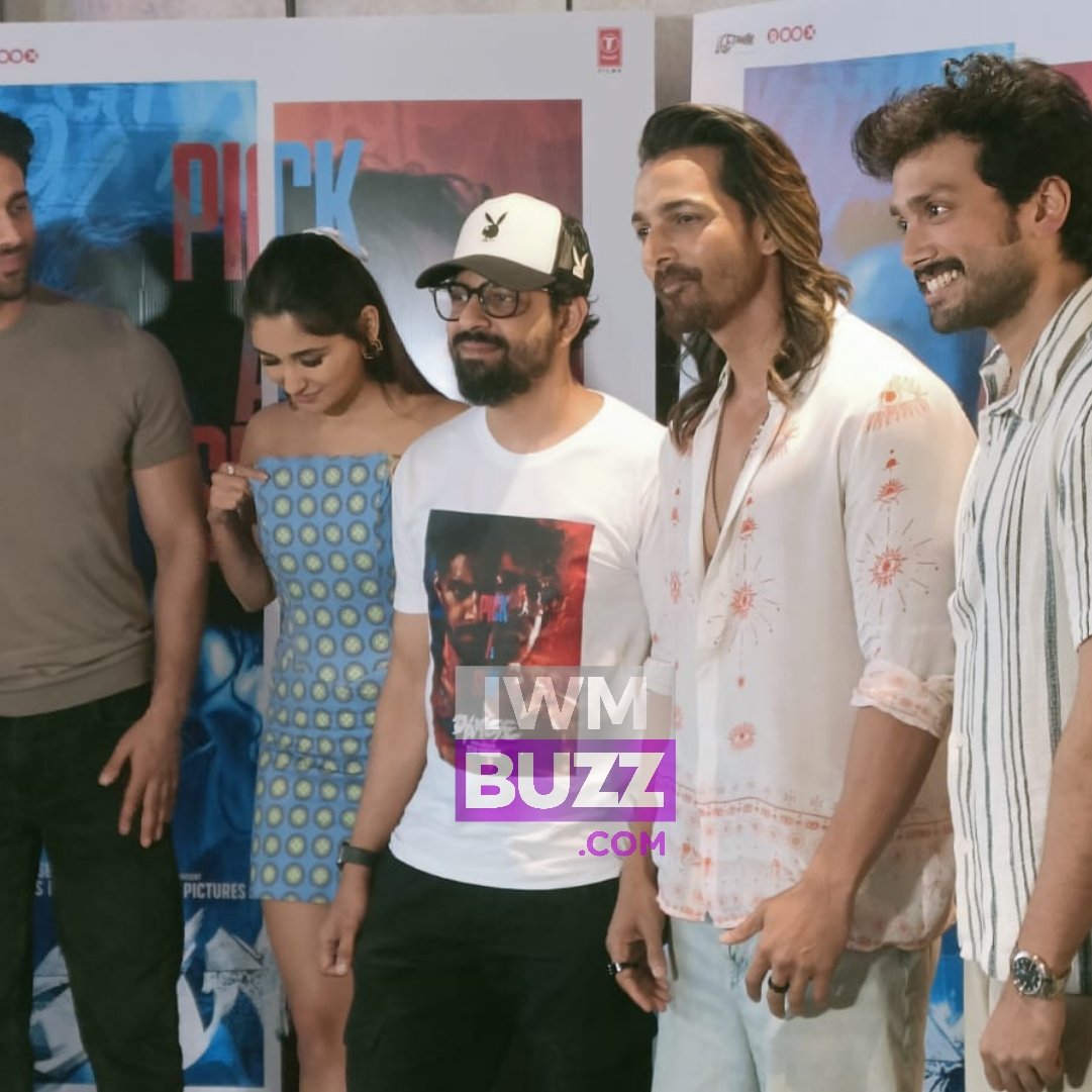 IWMBuzz (@iwmbuzz) on Twitter photo Trailer preview of #Dange, Director Bejoy Nambiar, HarshVardhan Rane, Ehan Bhat, Nikita Dutta and other star cast
#BejoyNambiar #HarshvardhanRane #EhanBhat #NikitaDutta #TSeries
<a href="/itsEhanBhat/">Ehan Bhat</a> <a href="/nikifyinglife/">Nikita Dutta</a> <a href="/TJBhanuOfficial/">T J Bhanu 'ParvatiMurty'</a> <a href="/kalidas700/">kalidas jayaram</a> <a href="/nambiarbejoy/">Bejoy Nambiar</a> <a href="/TSeries/">T-Series</a> Trailer preview of #Dange, Director Bejoy Nambiar, HarshVardhan Rane, Ehan Bhat, Nikita Dutta and other star cast
#BejoyNambiar #HarshvardhanRane #EhanBhat #NikitaDutta #TSeries
<a href="/itsEhanBhat/">Ehan Bhat</a> <a href="/nikifyinglife/">Nikita Dutta</a> <a href="/TJBhanuOfficial/">T J Bhanu 'ParvatiMurty'</a> <a href="/kalidas700/">kalidas jayaram</a> <a href="/nambiarbejoy/">Bejoy Nambiar</a> <a href="/TSeries/">T-Series</a>