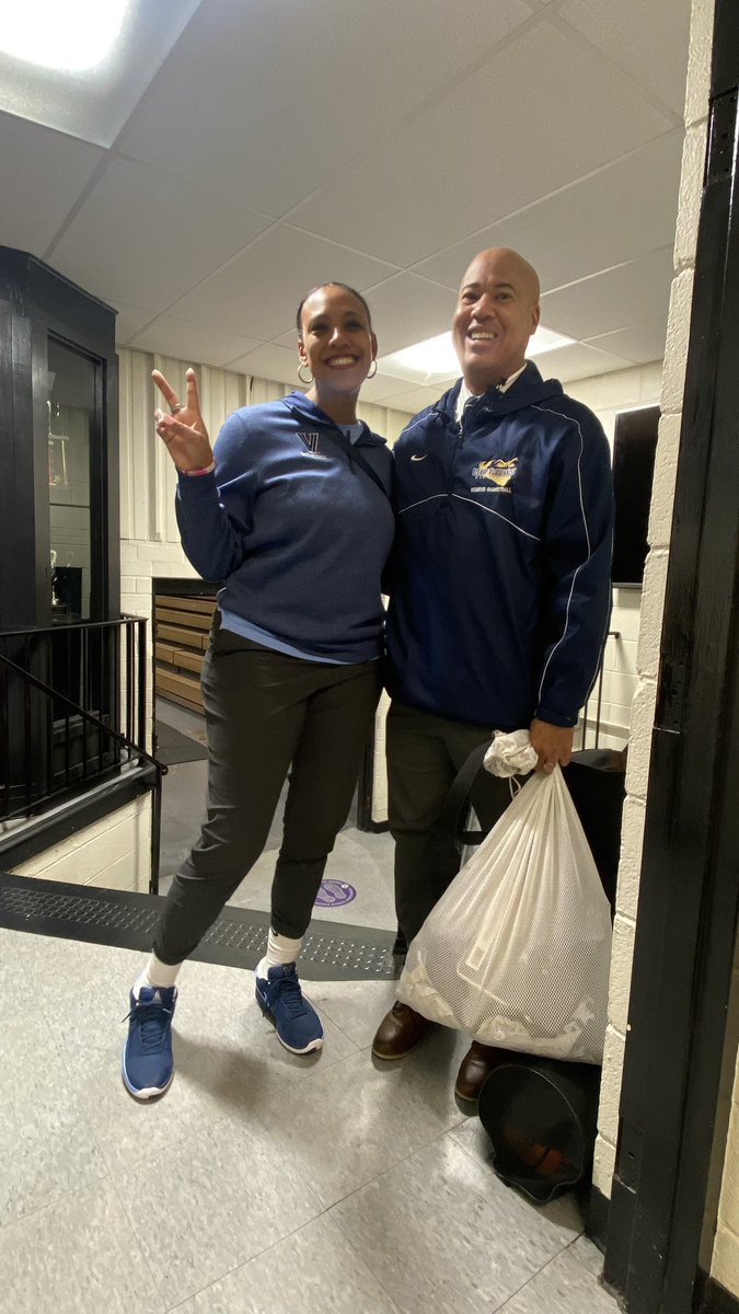 Good seeing @ItsJust_Tiara from @novawbb Wednesday evening in Winston-Salem. Her Wildcats play Butler on Saturday. WS Stealers Program note: Per the email sent to our travel team members on 2/14, information on how we handle college recruitment will be posted soon. #🏀😊!!!