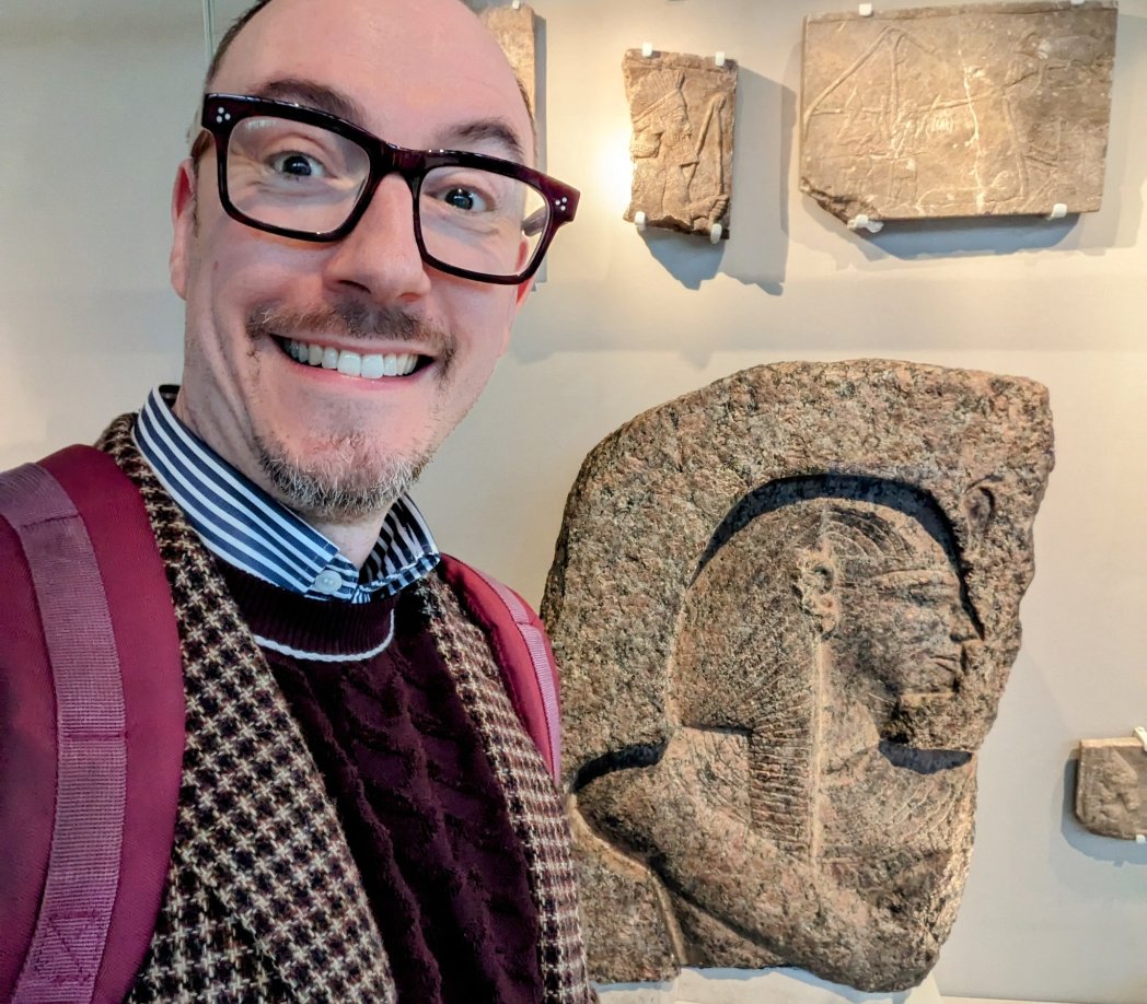 25 years almost to the day since I started my school work experience placement <a href="/burrellcollect/">The Burrell Collection</a> I'm back to meet up with lovely regional partners from <a href="/britmusITP/">International Training Programme</a>. Still my dream job! 🏴󠁧󠁢󠁳󠁣󠁴󠁿❤️