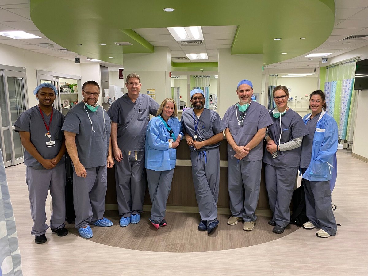 FrancisMedical's tweet photo. 💦@JohnsHopkins has performed its 1st #VAPOR2 clinical cases! Thanks to Co-PI Dr Arvin George for joining us to #Vanquish #ProstateCancer!
https://t.co/herXSlp9hw
L➡️R @Michael_Ayenew #MichaelHoey #ChrisDixon #AmandaDover @arvinkgeorge @richhillthe1st #SusyPeters #AndreaStone https://t.co/6QJAvuzckW