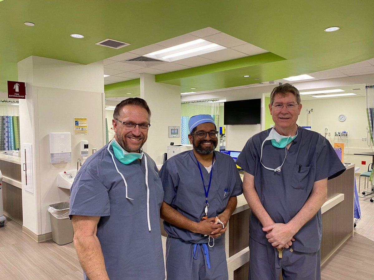 FrancisMedical's tweet photo. 💦@JohnsHopkins has performed its 1st #VAPOR2 clinical cases! Thanks to Co-PI Dr Arvin George for joining us to #Vanquish #ProstateCancer!
https://t.co/herXSlp9hw
L➡️R @Michael_Ayenew #MichaelHoey #ChrisDixon #AmandaDover @arvinkgeorge @richhillthe1st #SusyPeters #AndreaStone https://t.co/6QJAvuzckW