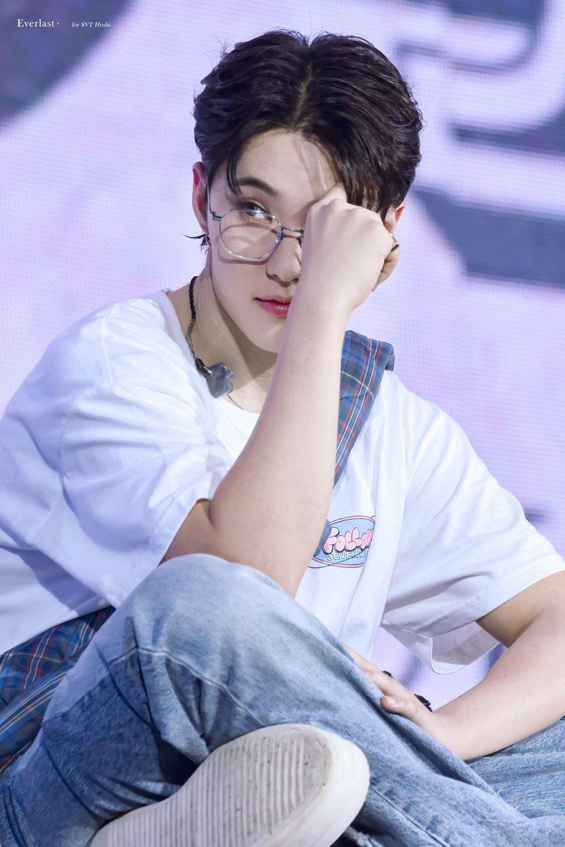 glasses hoshi is a treasure 🥹