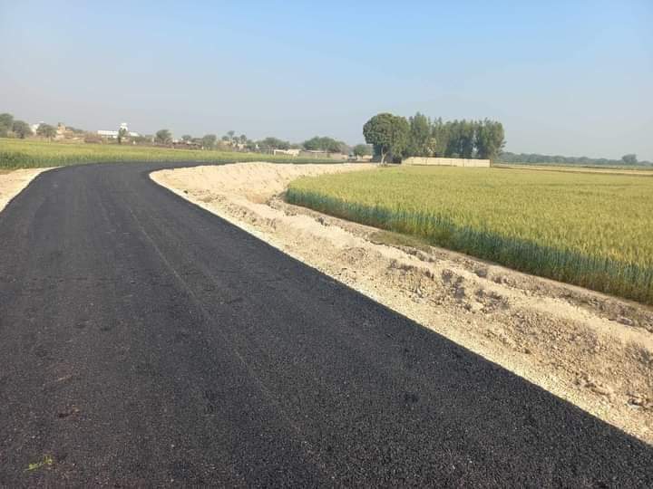 bhattijani1's tweet photo. Construction Work of Carpet Roads is in Progress at Village Nim Lyar Uc 78. By MPA @sharjeelinam Sb .in his Constituency #Ps61 Special Thanks To MPA @sharjeelinam Sb &amp; Young PPP Leader @rawalsharjeel Sb For Doing Hard Work For The Betterment Of People's #DevelopmentInPS61 https://t.co/gc3nVGCizR