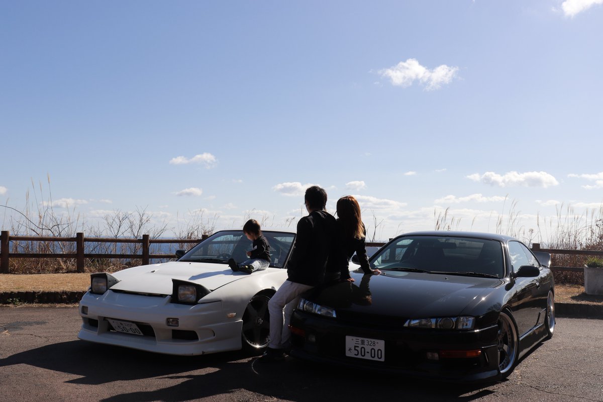 #コラボしてくれる人RT
 
俺がこの車を買ってすぐの頃、
だっせぇやらこんなんに100万出すん
アホらしいわやら新車の方がええやら
散々言われ続けてきた世間一般的には
ださいこの車と並べると言う人はいるのだろうか笑