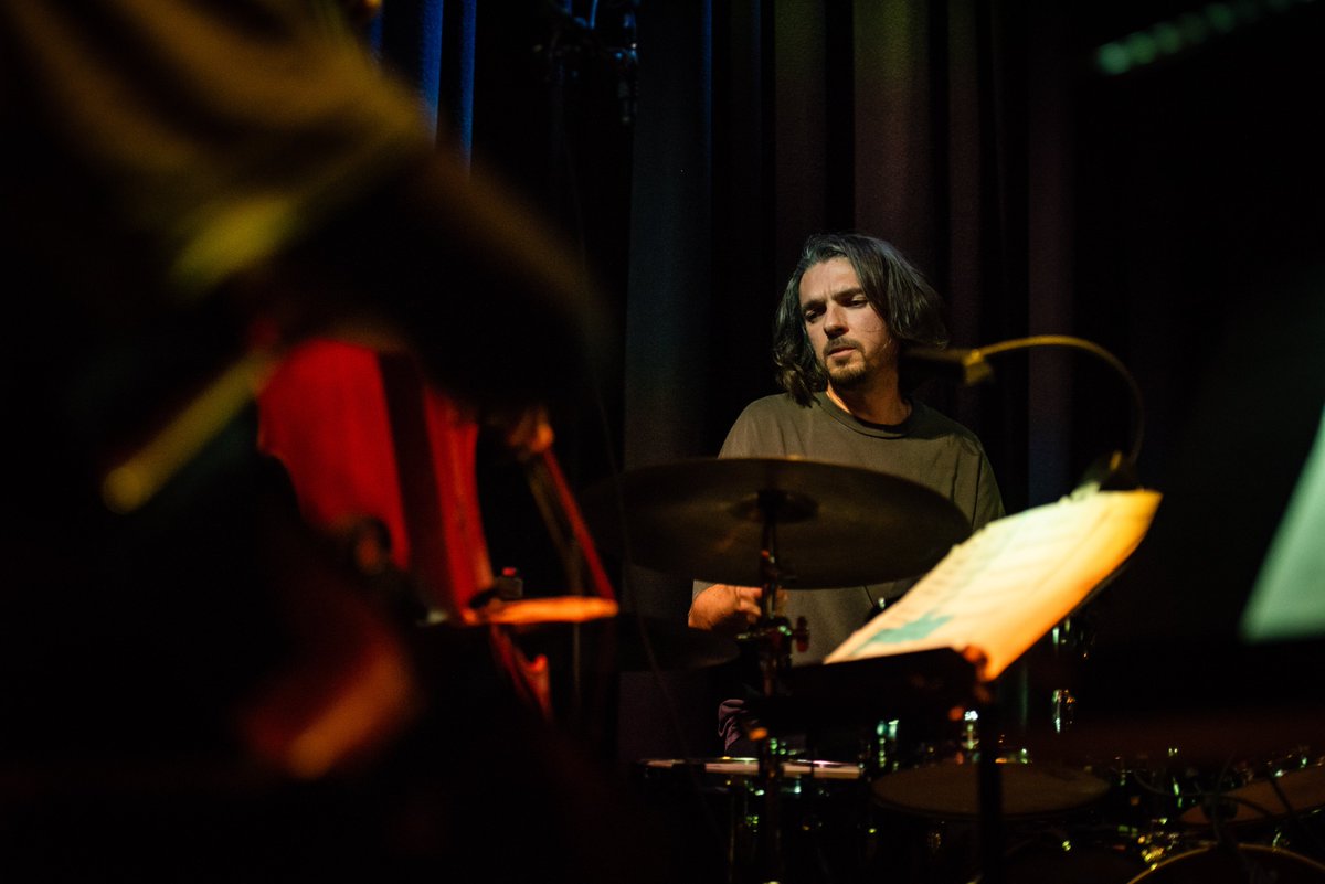 Just announced: Tom Skinner is the artist in residence for MOMO Festival 2024. Three days, different shows at various locations. 

motelmozaique.nl