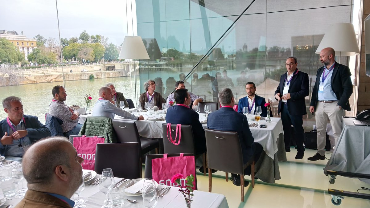 Hoy nos encontramos en #Sevilla con <a href="/Snom/">snom</a>  <a href="/Wifidom/">Wifidom, an ALLNET.ITALIA company</a> para comentar las novedades del sector de la voz, de los servicios de #handSIP y de los productos de #Snom.

#Serviciosdevoz #serviciosdecanal #serviciosdevozenlanube
bit.ly/3I1k40k