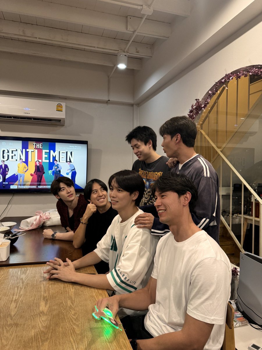 typecastagency's tweet photo. ’กันต์ กันต์ชนุตม์‘ ในซีรีส์เรื่องใหม่ ✨
Reedy, Set, Love เกมชนคนโสด 👾❣️

📺 ดูได้แล้วตอนนี้ที่ Netflix 

@kunchanuj 

#Readysetlove #เกมชนคนโสด #Kunchanuj #กันต์ชนุตม์ https://t.co/y1fHSWpXfC