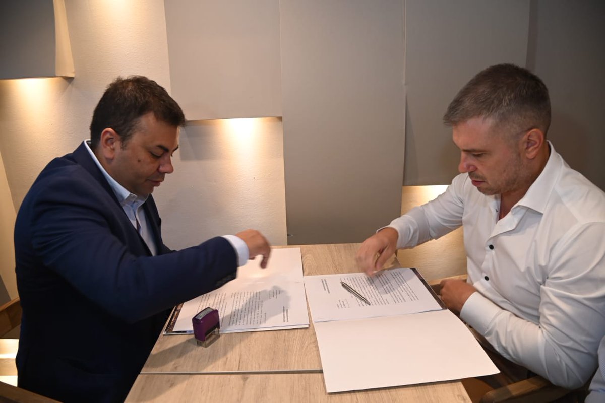 diegocostarelli's tweet photo. Junto a @lopresti_lh presentamos un recurso administrativo de reconsideración para dejar en suspensión la resolución Nº 10 que el @Haciendamdz publicó a principio de año, y de esta forma se continúe liquidando los tributos coparticipables conforme los datos anteriores. https://t.co/14FIXnZh8X