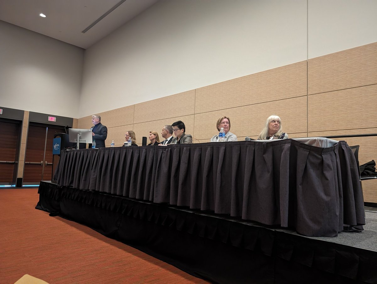 DoctorBthePT's tweet photo. Pushing Geriatric Physical Therapy into the future with the 5Ms of Geriatric Care!
@APTAcsm #geriatrics
#5Ms @APTA_Geriatrics https://t.co/ZWELt16NfT