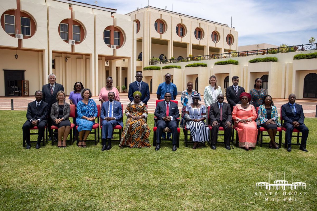 The @UN Country Team in #Malawi have presented a new United Nations Sustainable Development Cooperation Framework (UNSDCF) 2024 - 2028 - crucial instrument that converges efforts & resources around our development plans as espoused in #Malawi2063. #Zikutheka #BuildingANewMalawi