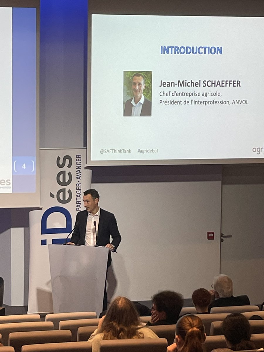 💡🐓 Conférence « Souveraineté alimentaire : le cas poulet » c’est parti avec Jean-Michel Schaeffer, président de <a href="/Interpro_Anvol/">Interpro ANVOL</a> 

« On nous demande de produire de + en + un type de poulets que nous consommons de - en - »