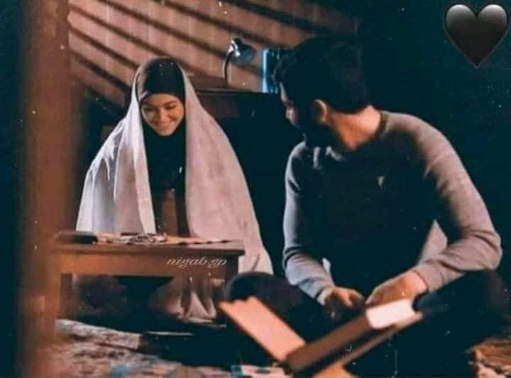 itx_shzad's tweet image. وہ قرآن مجید کی تلاوت کر رہی تھی اور میں اس کی تلاوت  سن رہا تھا جب وہ اس مقام پر پہنچی  
&quot;دو دو ، تین تین چار چار (بیویاں) جائز ہیں
     تو اس نے اپنی آواز کو آہستہ کر لیا&quot;