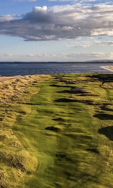 Golf adventures around Scotland with AGT 🏴󠁧󠁢󠁳󠁣󠁴󠁿 Royal Dornoch 2024 ☀️ 2 nights Highlands Hotel B+B 3 rounds superb links golf @FortroseGC1793 ⛳️ @RoyalDornochGC ⛳️ @TainGolfClub ⛳️ Costs at £649pp Contact AGT : info@ayrshiregolf.com