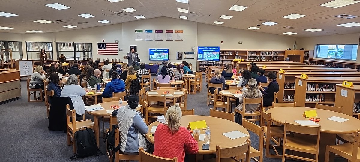 Preparing for a wonderful Showcase <a href="/SanLeeMS/">SanLee Middle School</a> in Lee County Schools!