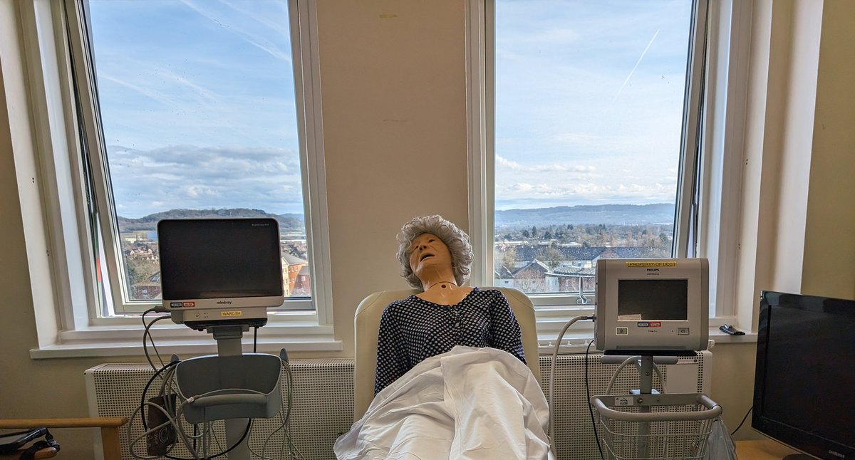 Emily Barnfield tweet media