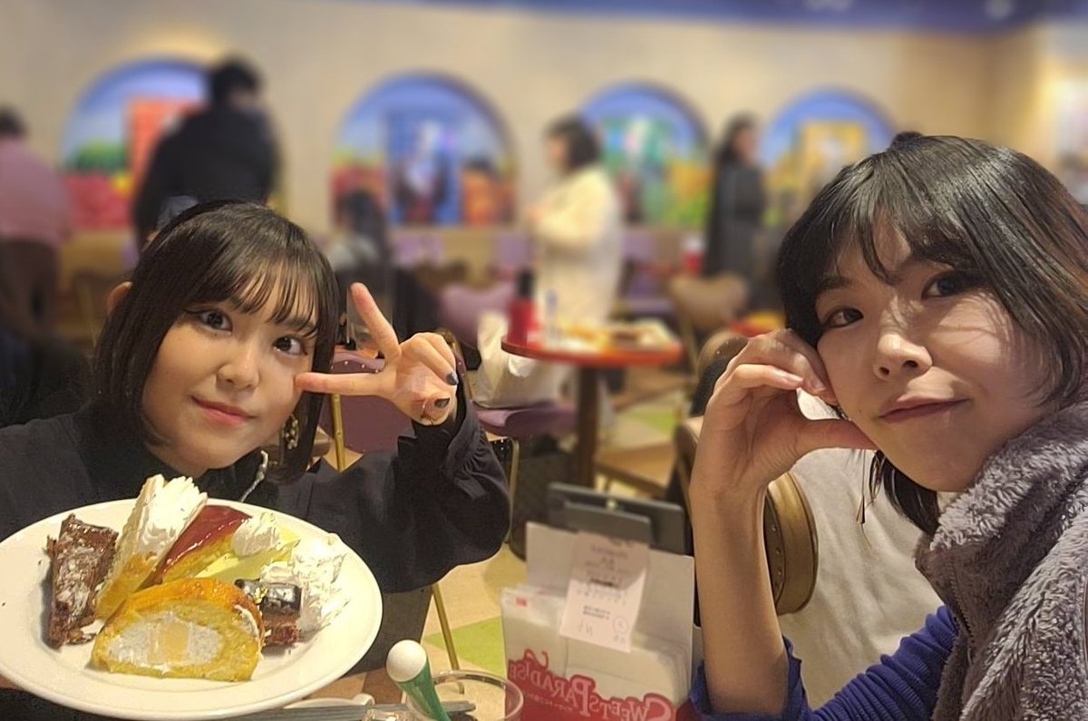 バレンタイン当日はすずかちゃんとスイパラ行ってました🍫💓