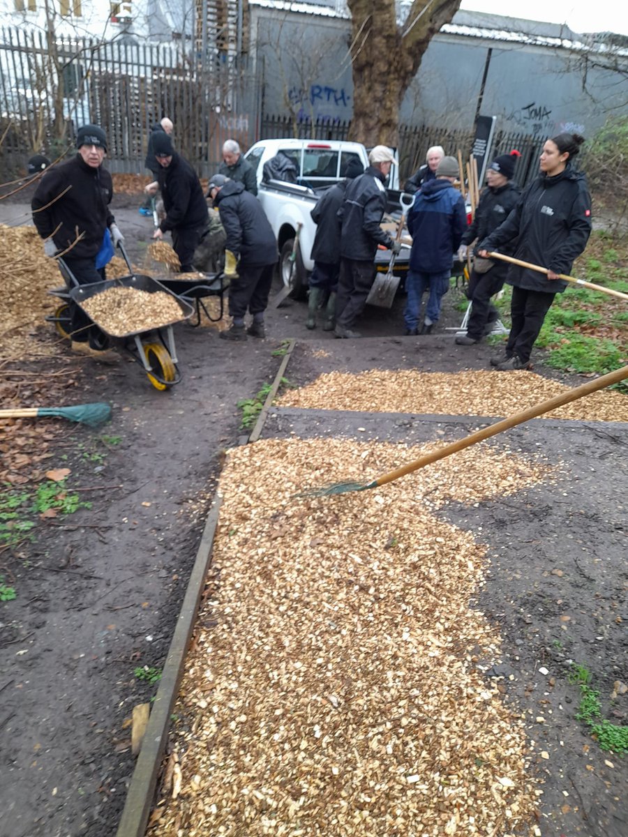 Volunteers Officer tweet media