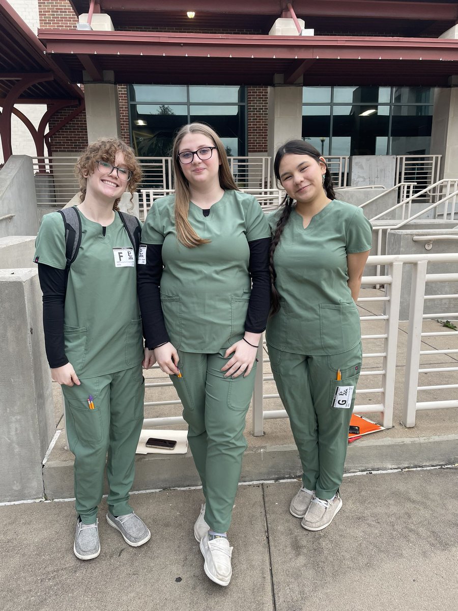 Good luck to our Vet Med team competing at Prairie View today for their first contest!!! ❤️🖤💛💙