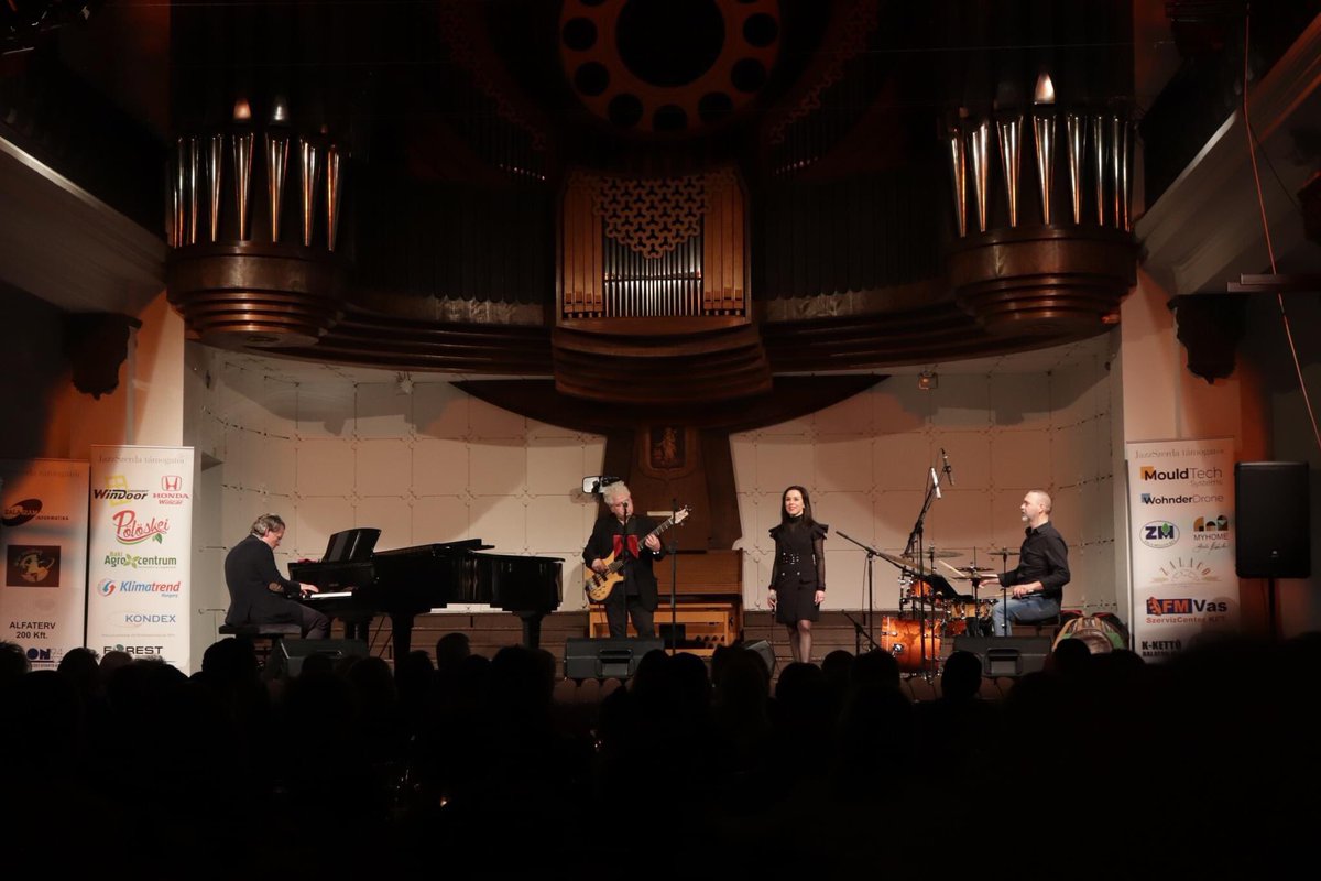 Köszönjük a zalaegerszegi közönségnek és a szervezőknek a csodás estét! #jazzszerda #kozmaorsiquartet