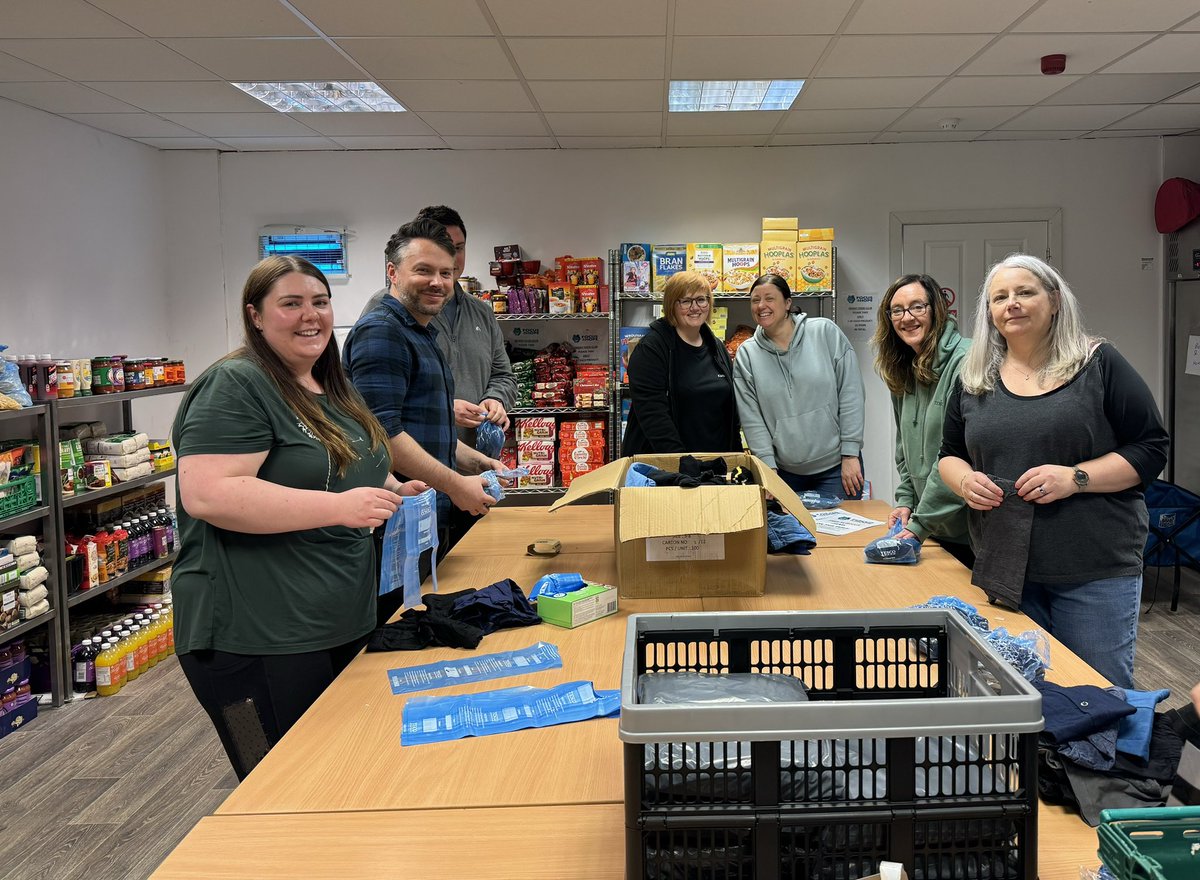 Yesterday we had a team of volunteers from @caravanguard who were amazing. They re-stocked our shelves of food, sorted warm winter items for the homeless, made up packs for the homeless & bagged up pet food. Thank you for giving up your time to help our charity 🙏