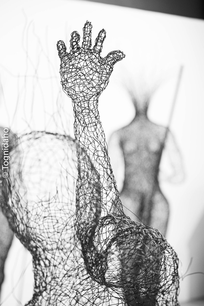 dekaapp's tweet photo. #Dekaapp | #ArtVisuel 
𝐐𝐮𝐞𝐥𝐪𝐮𝐞𝐬 𝐢𝐦𝐚𝐠𝐞𝐬 𝐩𝐫𝐢𝐬𝐞𝐬 𝐥𝐨𝐫𝐬 𝐝𝐞 𝐥'𝐚𝐜𝐜𝐫𝐨𝐜𝐡𝐚𝐠𝐞 𝐝𝐞𝐬 œ𝐮𝐯𝐫𝐞𝐬 𝐝𝐮 𝐬𝐜𝐮𝐥𝐩𝐭𝐞𝐮𝐫 𝐛é𝐧𝐢𝐧𝐨𝐢𝐬 𝐑𝐞𝐦𝐲 𝐒𝐚𝐦𝐮𝐳".
𝐋'𝐞𝐱𝐩𝐨𝐬𝐢𝐭𝐢𝐨𝐧 𝐬𝐞𝐫𝐚 𝐨𝐮𝐯𝐞𝐫𝐭𝐞 𝐚𝐮 𝐩𝐮𝐛𝐥𝐢𝐜 𝐝è𝐬 𝐝𝐞𝐦𝐚𝐢𝐧... https://t.co/nYnex4aTeE