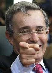 CarlArthurKing's tweet photo. "Le dije Polito ataque al gobierno, diga que vamos a tumbar a Petro, injurie y calumnie a Bolivar, y verá que nosotros en 2026 le damos el aval del Partido y lo hacemos parte del Centro Democrático...y se creyó todo..."

@MiguelPoloP @MariaFdaCabal @AlvaroUribeVel @CeDemocratico https://t.co/tMnahZwcAZ