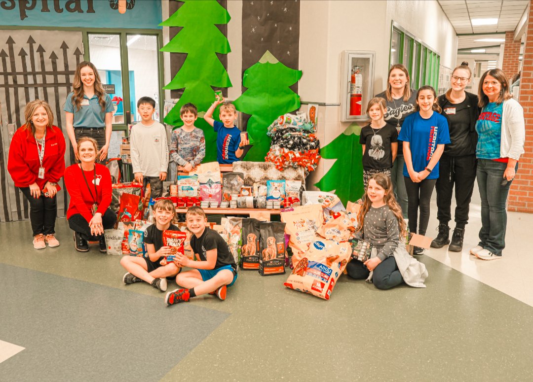 WallaceHESlib's tweet photo. Proud to be part of a school that "Gives Back" to help our community! Ben and Pearl took care of imaginary animals in our One School One Book, The Sasquatch Escape, so @HESRegalEagle collected food for our local animal shelters. πΎ #HESGivesBack #TeamHES #gcisdlib #OSOB https://t.co/bMvRD5L78N